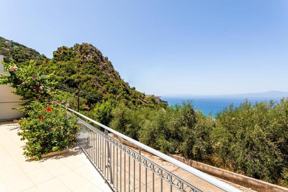 Aigli Summer Getaway - Seaview Lux Retreat แวร์กา กาลามาตา ภายนอก รูปภาพ